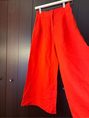 NWT H&M Red Cropped Wide Leg Pants